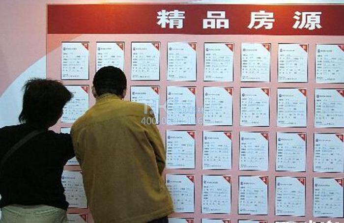 中介櫥窗用觸摸一體機(jī)代替