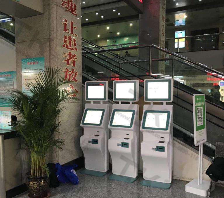 觸摸一體機(jī)在醫(yī)院有哪些用途呢？